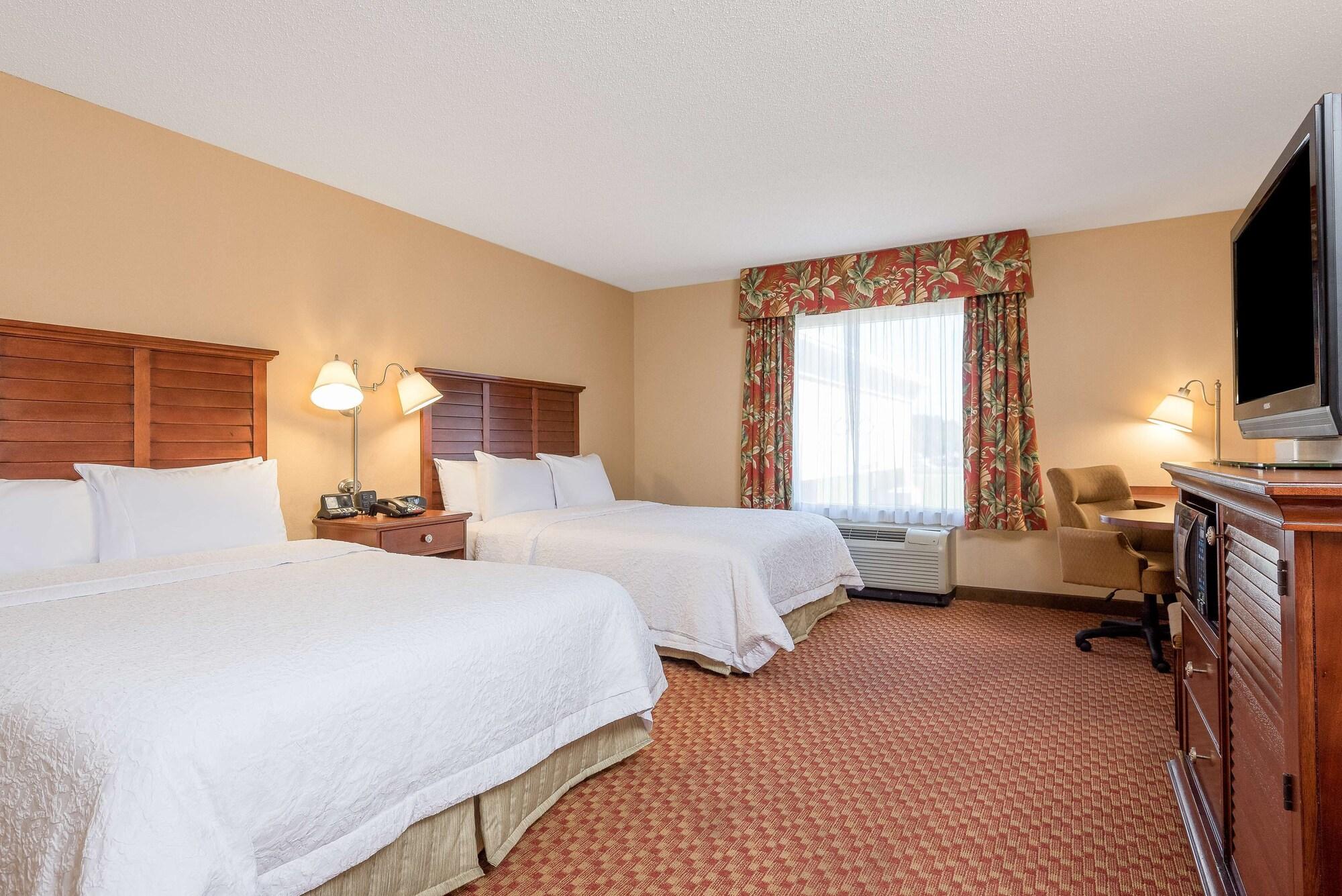 Hampton Inn & Suites Florence-North/I-95 Exterior foto
