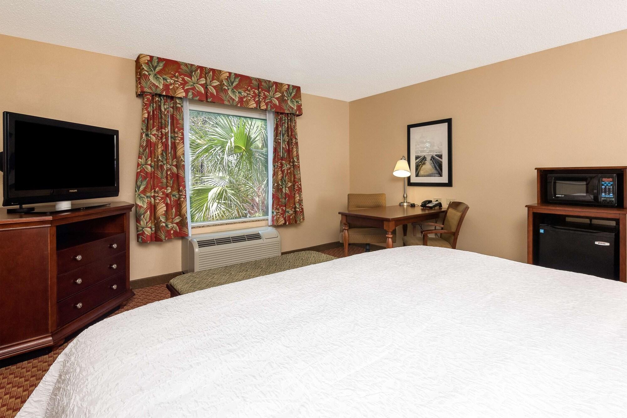 Hampton Inn & Suites Florence-North/I-95 Exterior foto