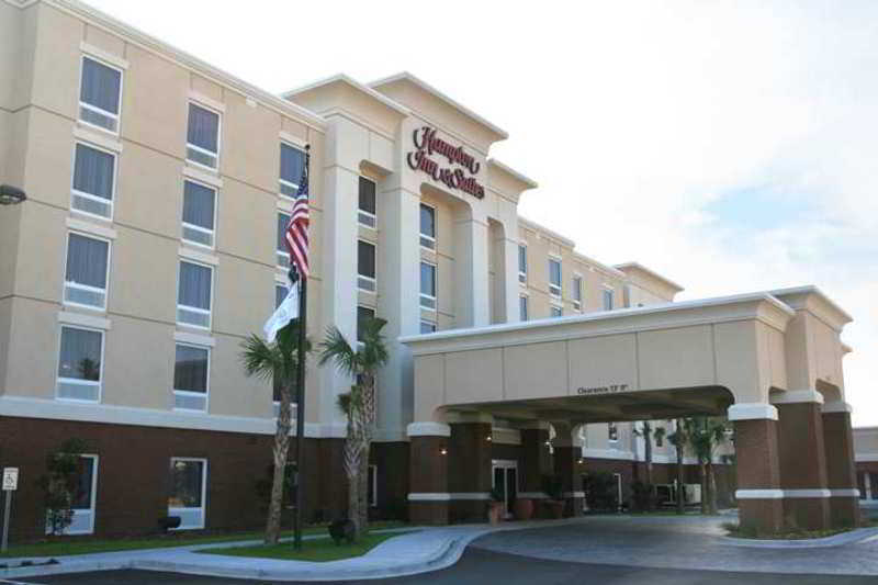 Hampton Inn & Suites Florence-North/I-95 Exterior foto